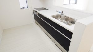 システムキッチンとは何？システムキッチンの種類や選ぶ際のポイントを解説